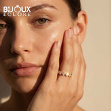 Graduated Round Diamond Ring with Modern Gold Step Design - Bijoux Eclore