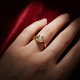 Round Diamond Twist Ring – Modern Love Ring for Her - Bijoux Eclore
