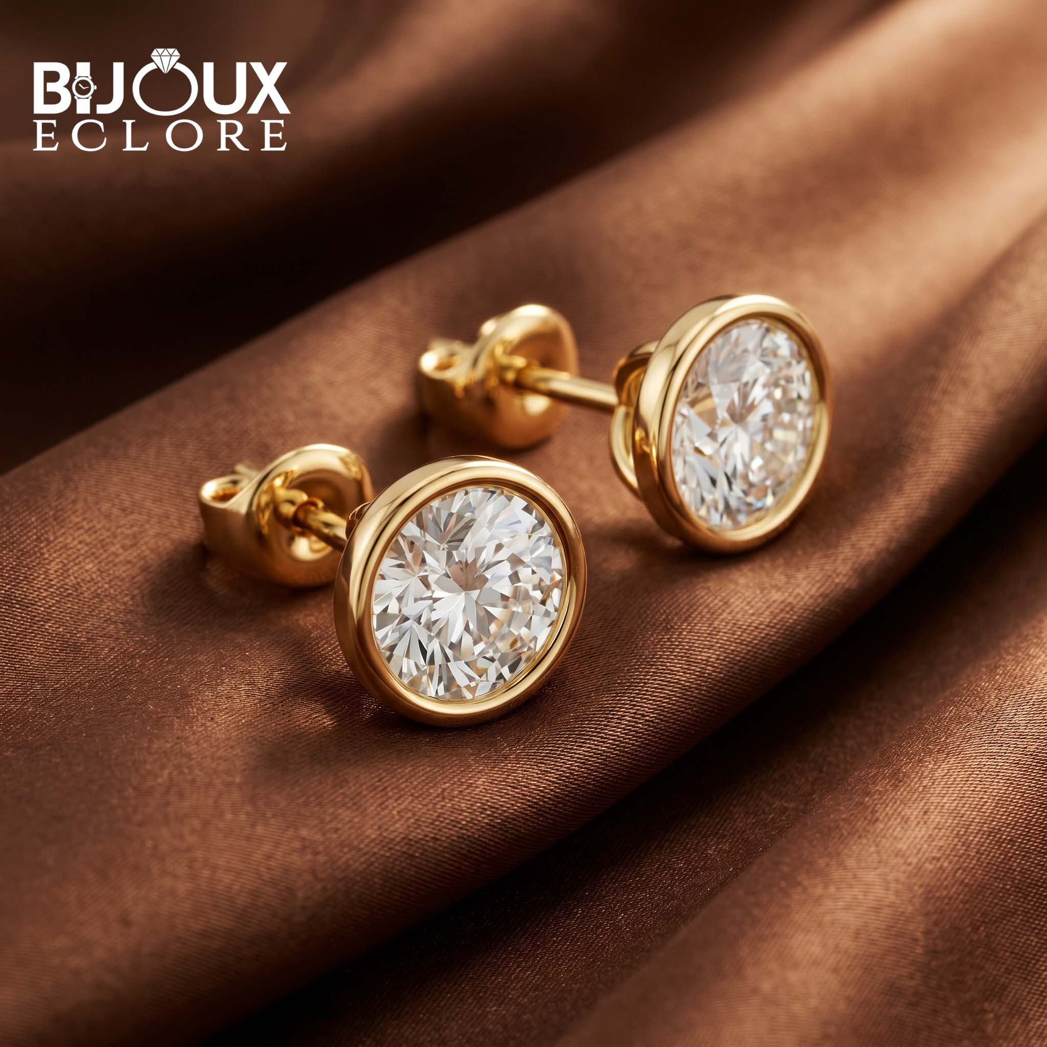 Minimal Luxury Diamond Stud Earrings in Yellow Gold - Bijoux Eclore
