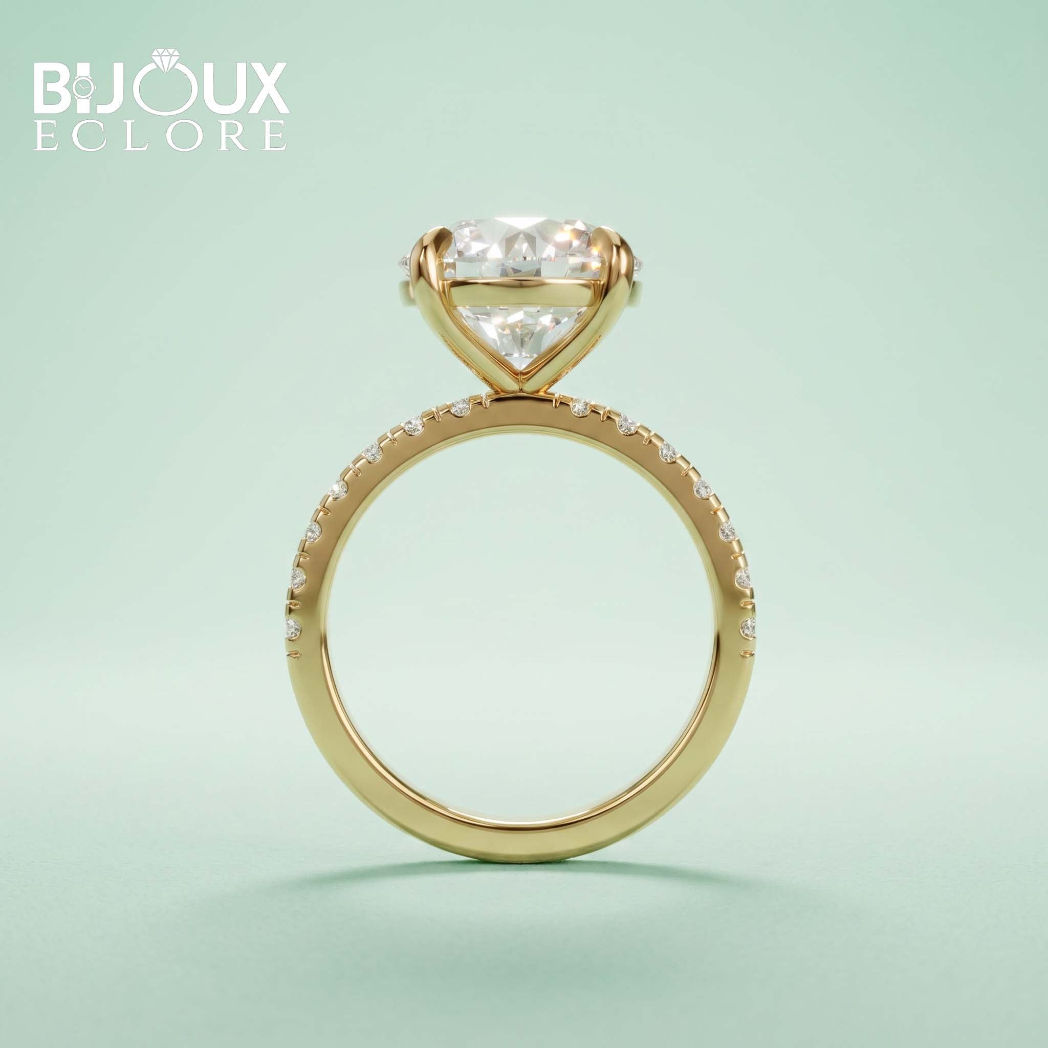 Grande Lumière Round Diamond Engagement Ring with Pavé Diamond Band in Polished Gold - Bijoux Eclore