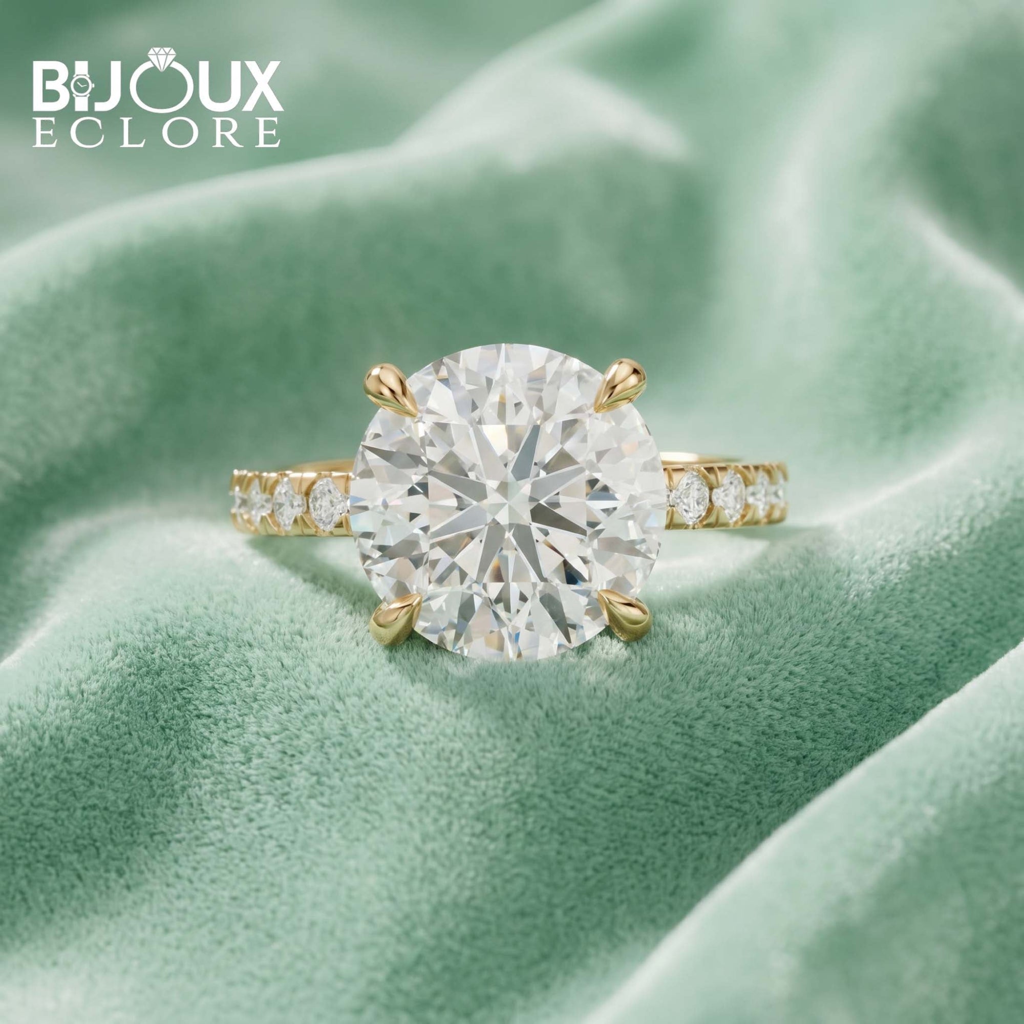 Grande Lumière Round Diamond Engagement Ring with Pavé Diamond Band in Polished Gold - Bijoux Eclore