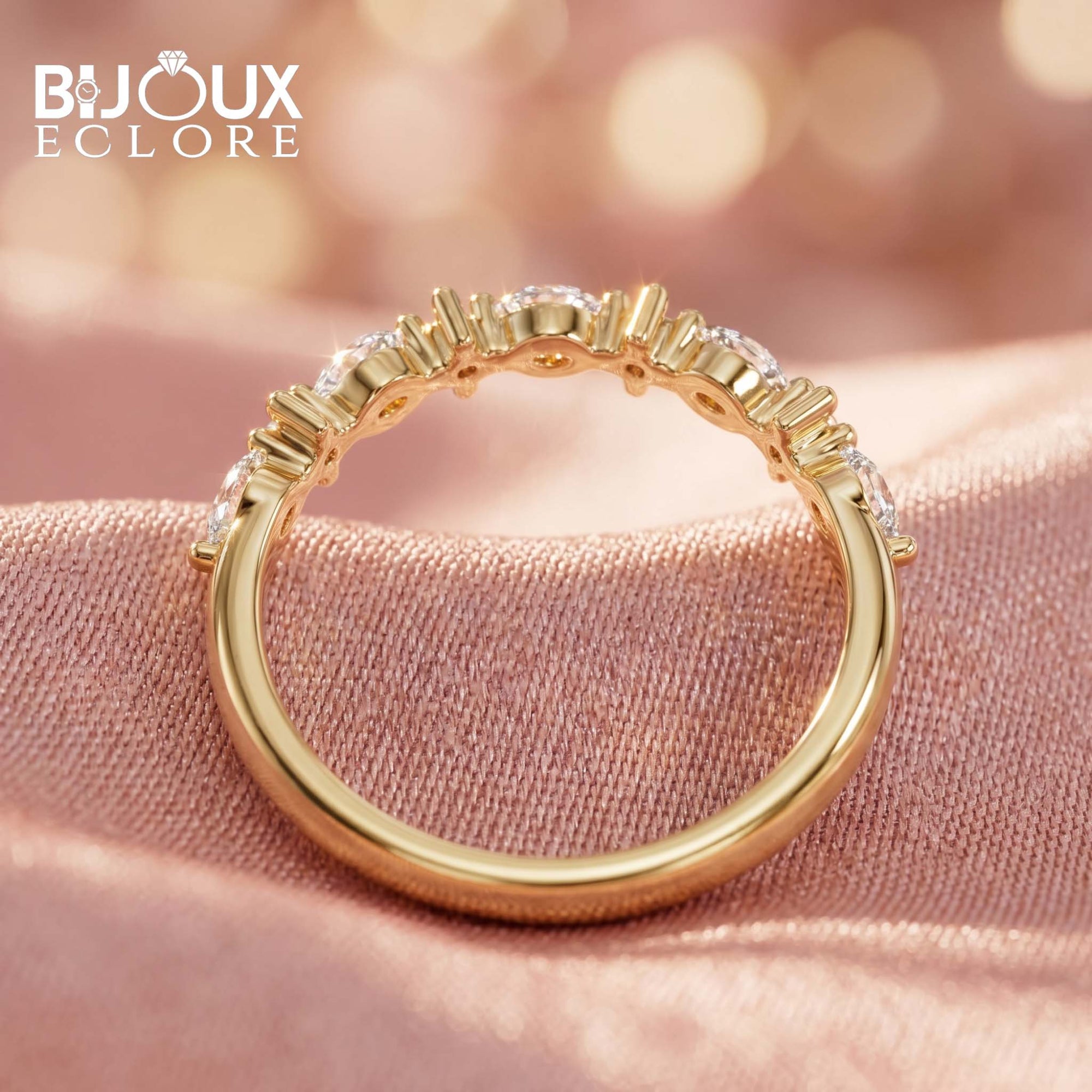 Palais Lumière Alternating Marquise Diamond Band with High-Polish Gold Elegance - Bijoux Eclore
