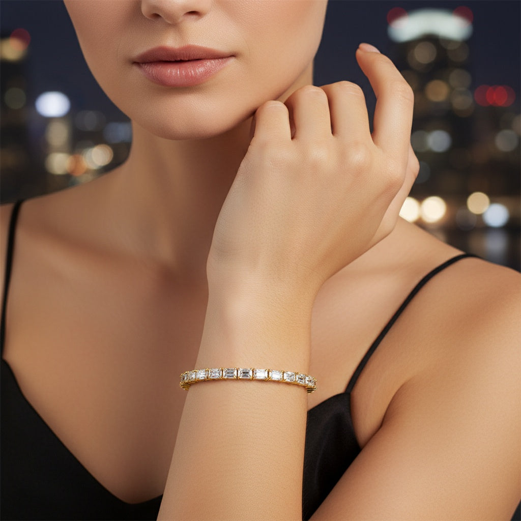 Exquisite Emerald-Cut Diamond Tennis Bracelet  Sophisticated Luxury Design Featuring Hand-Set Emerald Diamonds and Secure Clasp for Timeless Elegance - Bijoux Eclore
