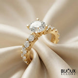 Oval-Cut Diamond Ring with Unparalleled Radiance - Bijoux Eclore