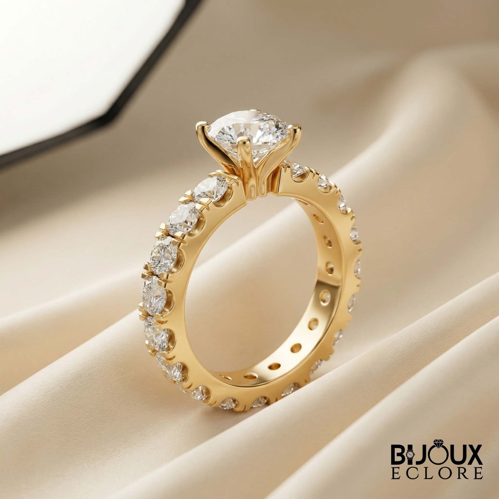 Oval-Cut Diamond Ring with Unparalleled Radiance - Bijoux Eclore