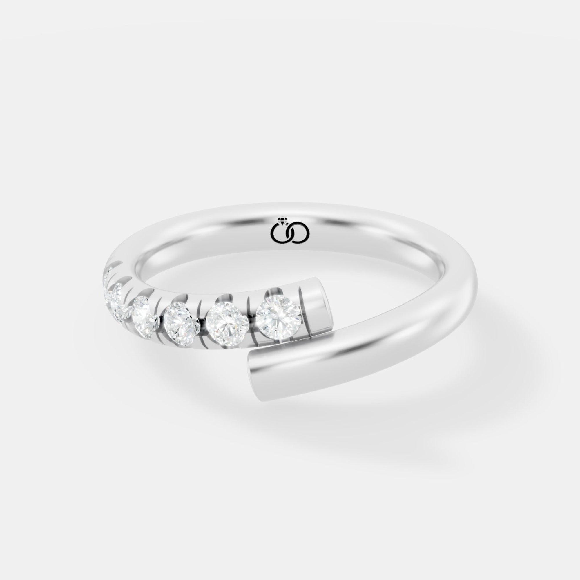 Round-Cut Diamond Wrap Ring – A Contemporary Twist on Timeless Sparkle - Bijoux Eclore