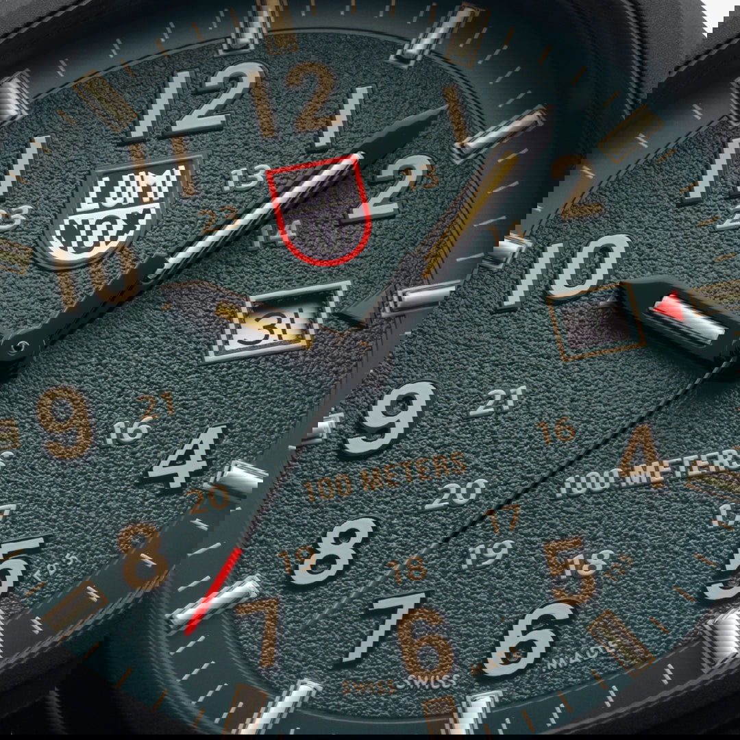 Luminox Atacama Field Quartz 1960 Series Green Dial Watch XL.1977