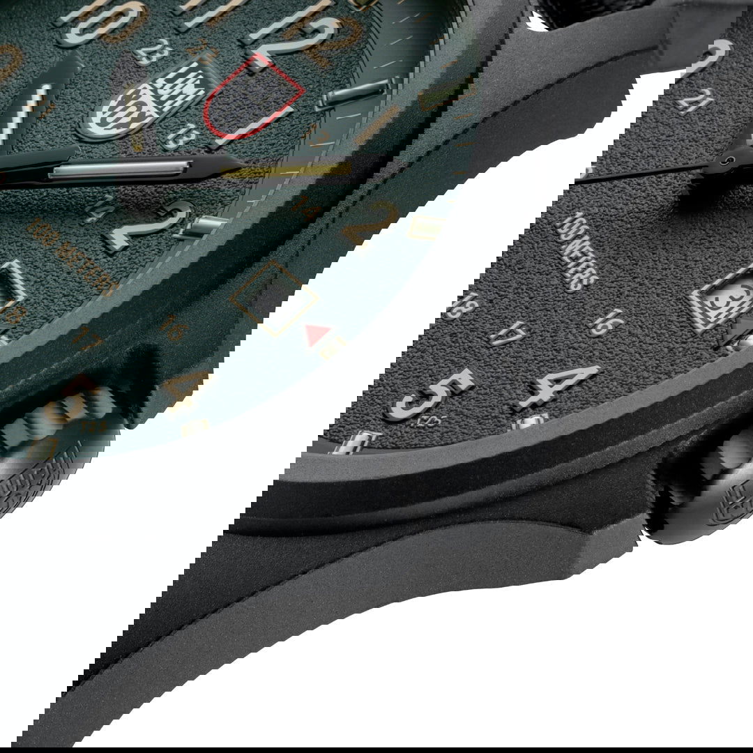 Luminox Atacama Field Quartz 1960 Series Green Dial Watch XL.1977