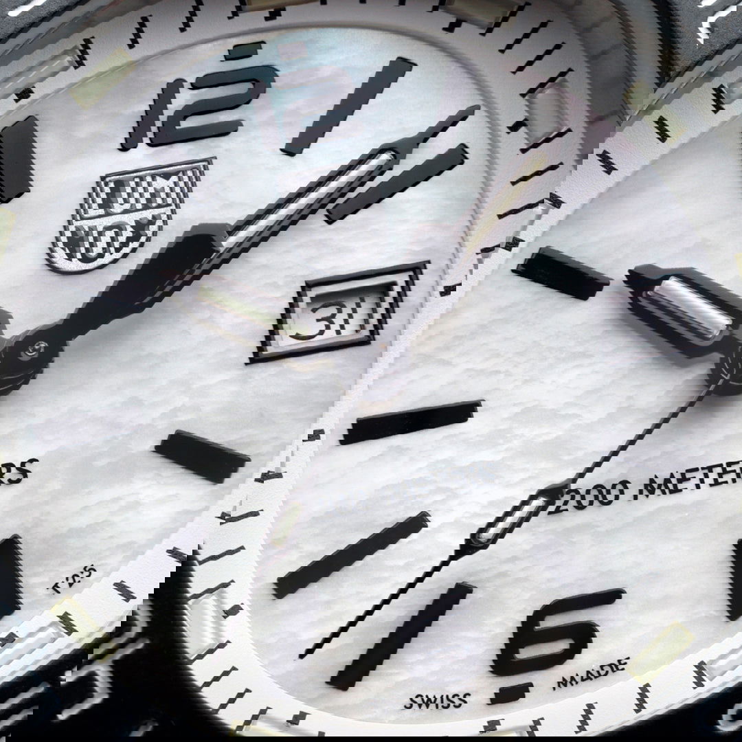 Luminox Pacific Diver White Rubber Quartz Men's Watch 3128M.SET